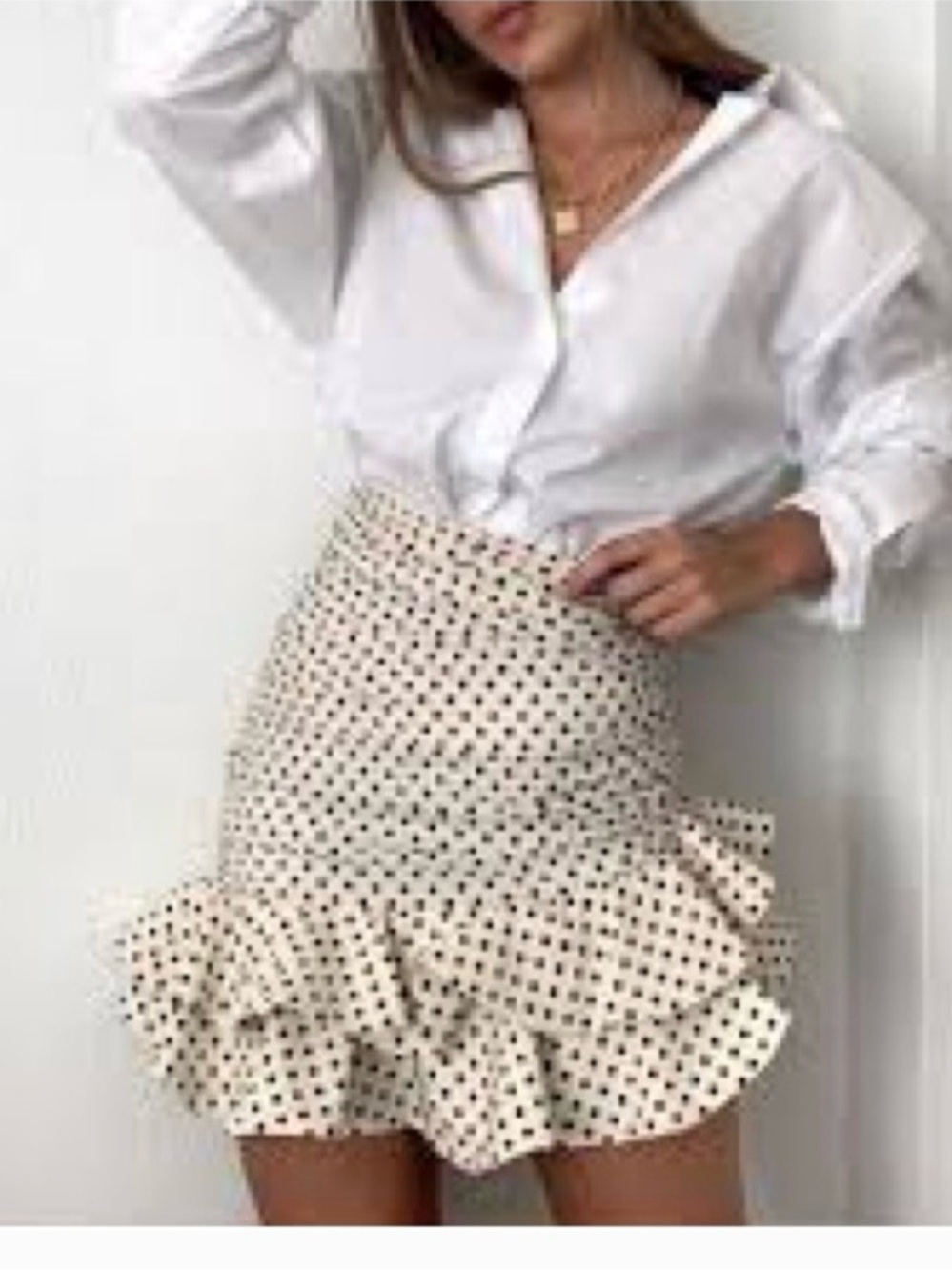 👗Zara Cream mini skirt with Black Polka Dots